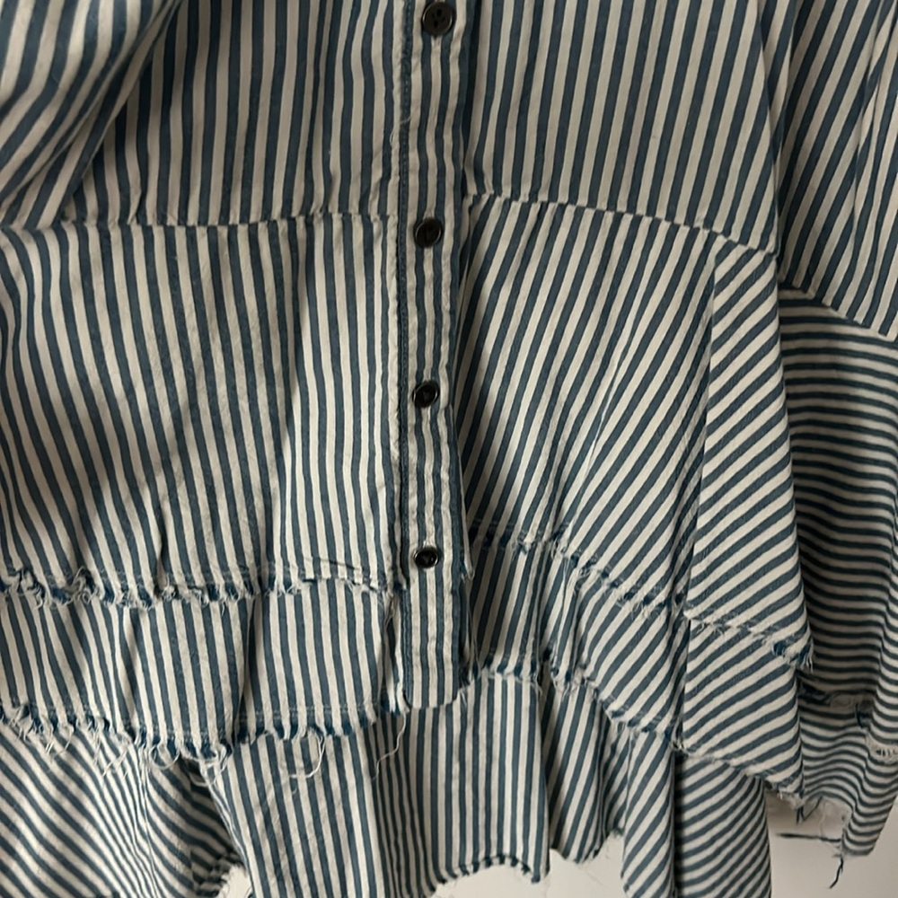 True Craft Layered Peplum Shirt - Picture 5 of 6